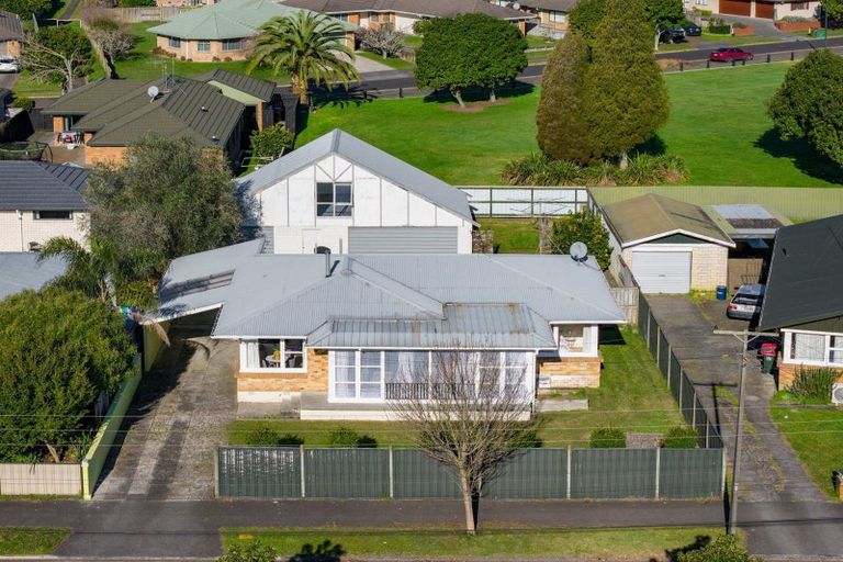 Photo of property in 28 Mears Road, St Andrews, Hamilton, 3200