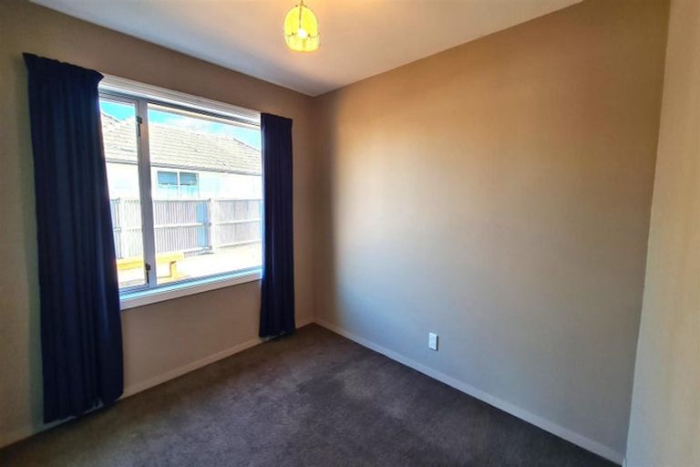 Photo of property in 14 Lomax Place, Islington, Christchurch, 8042