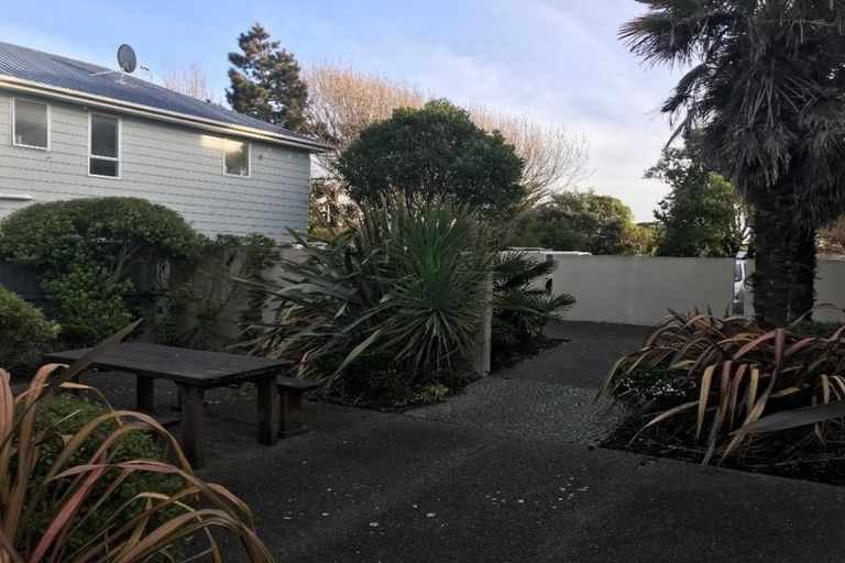 Photo of property in 10/272 Marine Parade, New Brighton, Christchurch, 8061