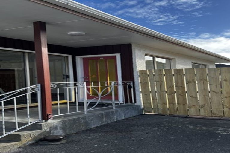 Photo of property in 2/11 Eagle Street, Karori, Wellington, 6012