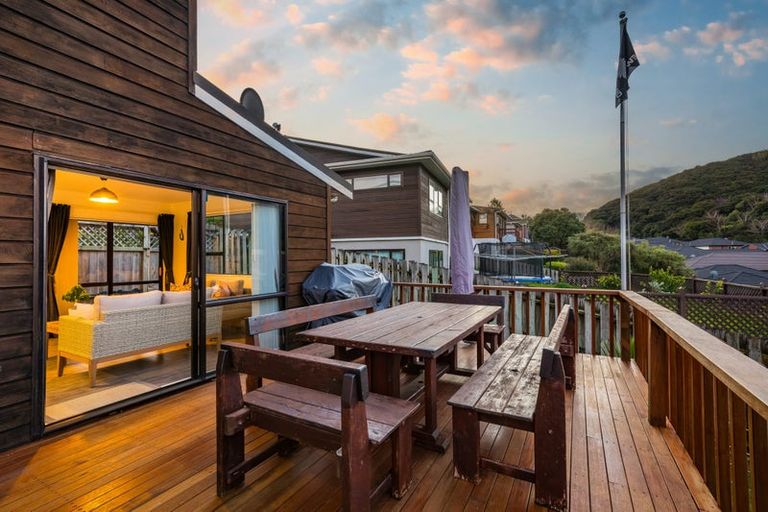 Photo of property in 19 Shackle Lane, Whitby, Porirua, 5024