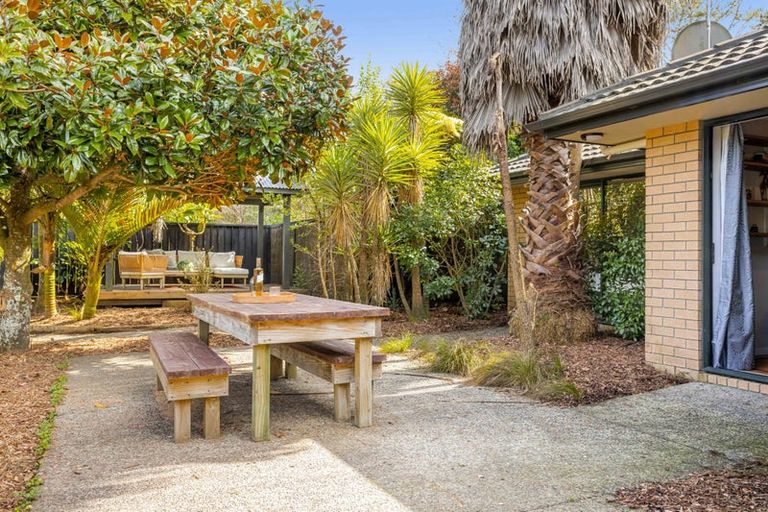 Photo of property in 27 Zanders Road, Helensville, Waimauku, 0882