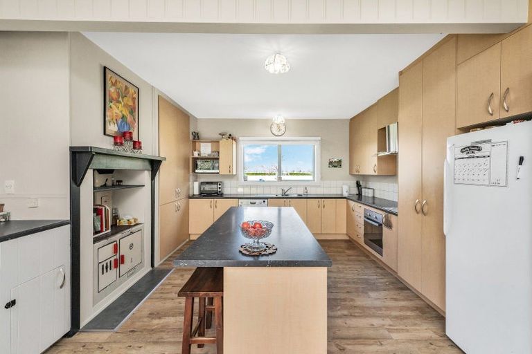 Photo of property in 677 Woodstock Road, Burnt Hill, Oxford, 7495