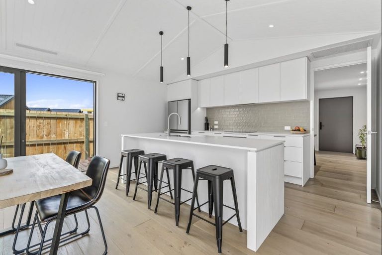 Photo of property in 7 Onyx Street, Albert Town, Wanaka, 9305