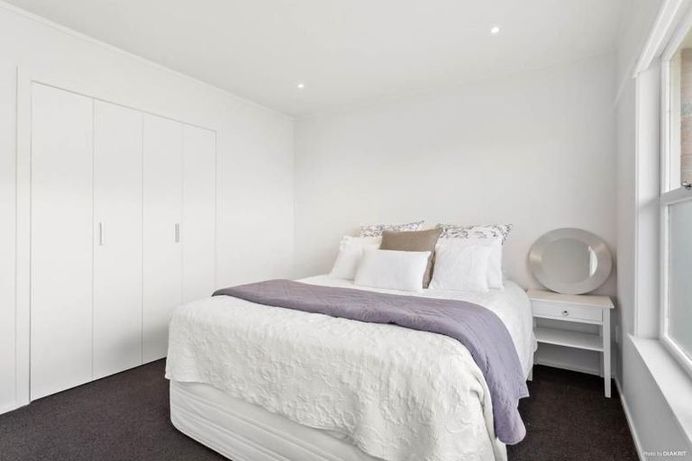 Photo of property in 1/8 Ngataringa Road, Devonport, Auckland, 0624