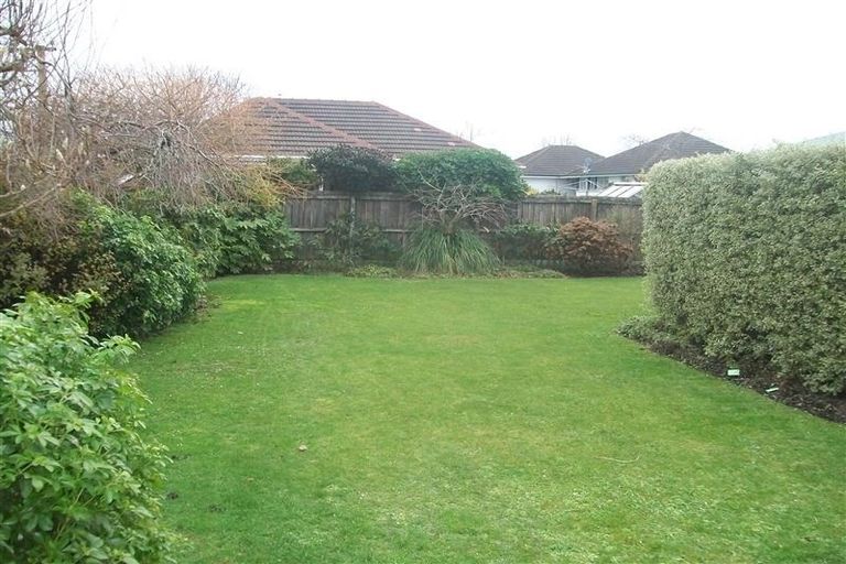 Photo of property in 20 Leacroft Street, Bishopdale, Christchurch, 8053