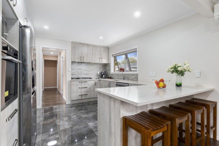 Photo of property in 2/15 Vivian Wilson Drive, Eastern Beach, Auckland, 2012
