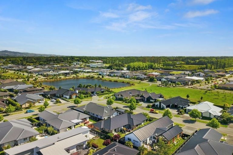 Photo of property in 18 Taiore Crescent, Marshland, Christchurch, 8083