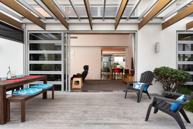 Photo of property in 87 Coast Boulevard, Papamoa Beach, Papamoa, 3118