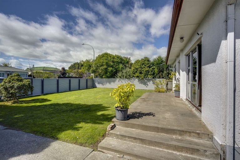 Photo of property in 227 Mayfair Avenue, Mayfair, Hastings, 4122