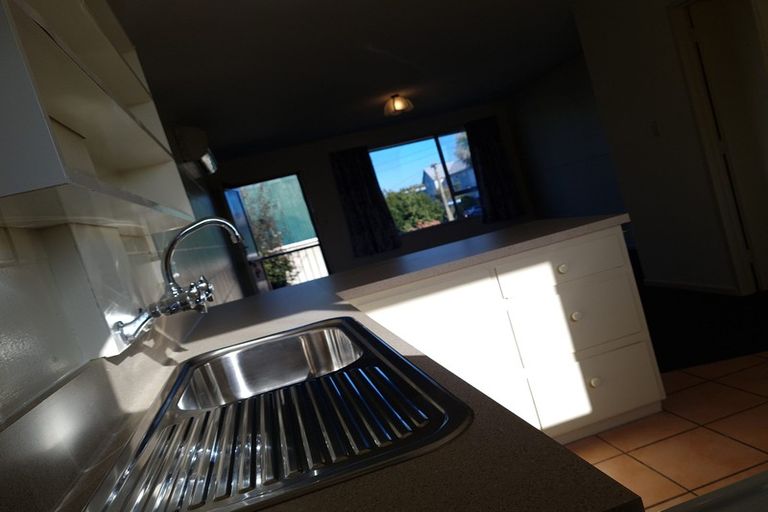 Photo of property in 2/72 Fairfield Avenue, Addington, Christchurch, 8024