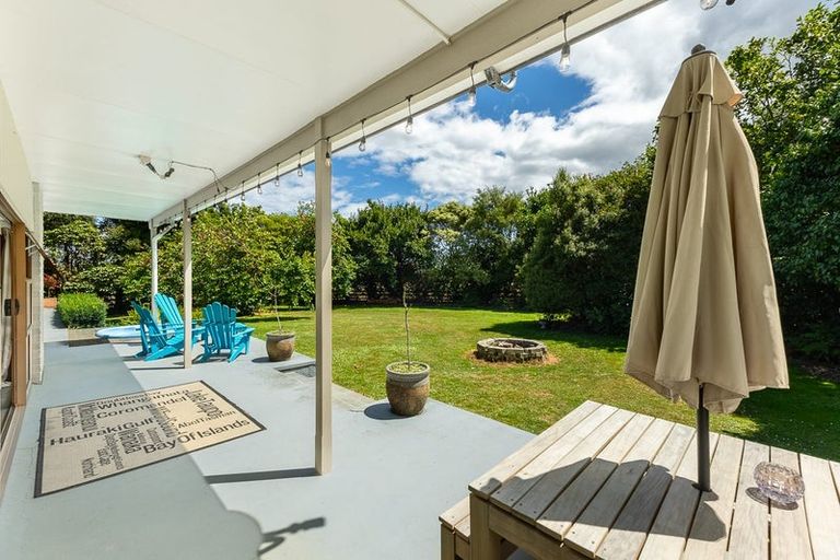 Photo of property in 46 North Manakau Road, Manakau, Levin, 5573