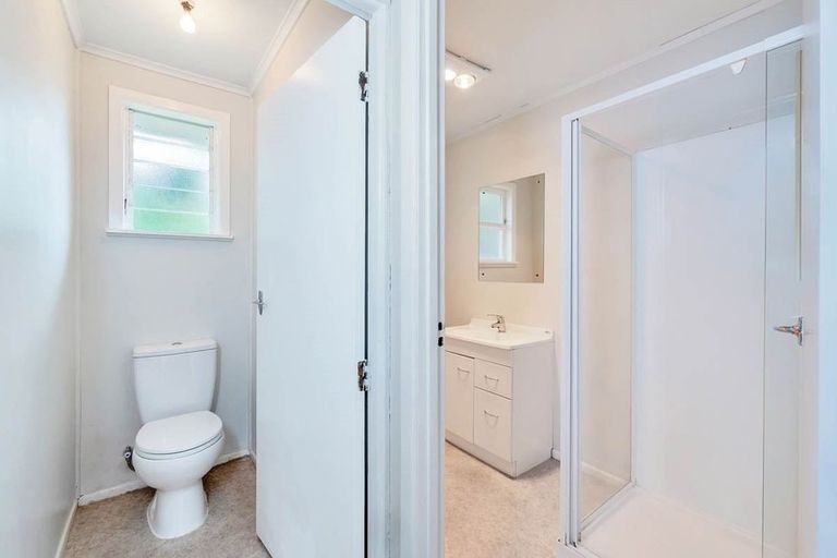 Photo of property in 13a Ribblesdale Road, Henderson, Auckland, 0612