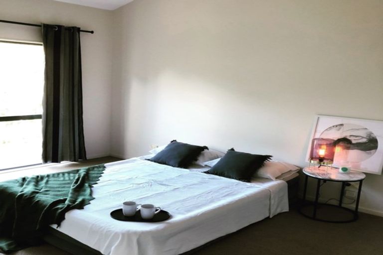 Photo of property in 2/1b Birkenhead Avenue, Birkenhead, Auckland, 0626