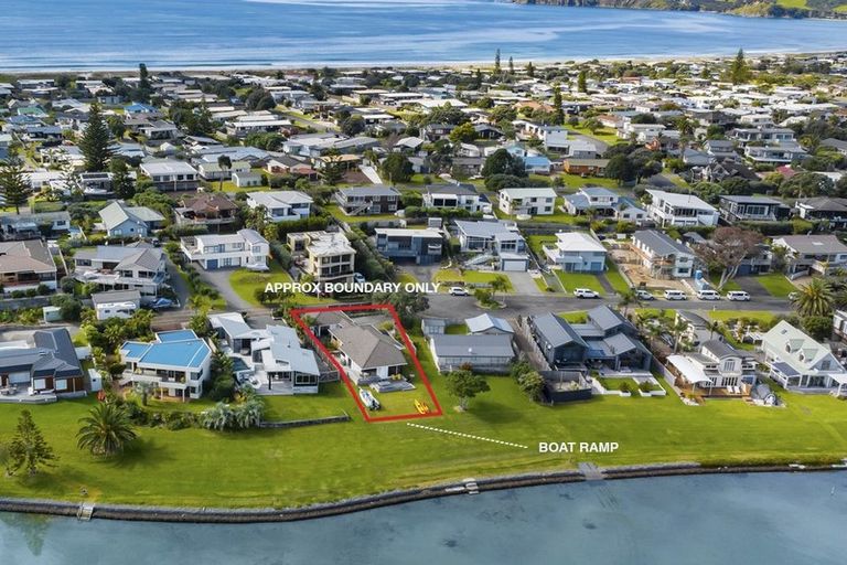 Photo of property in 45 North West Anchorage, Omaha, 0986