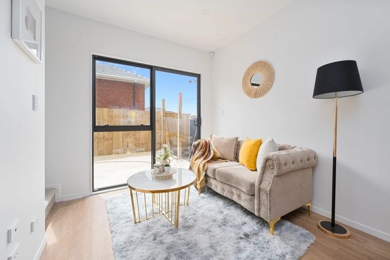 Photo of property in 6/442 Old Te Atatu Road, Te Atatu Peninsula, Auckland, 0610