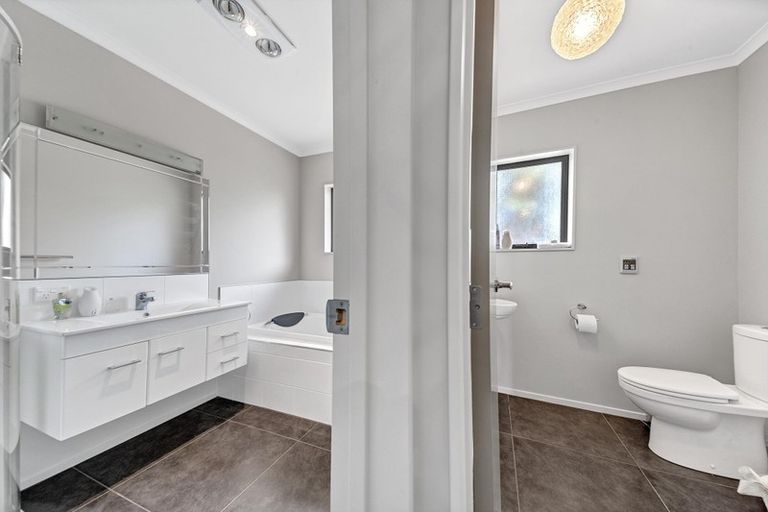 Photo of property in 19b Disraeli Street, Hawera, 4610