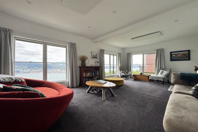 Photo of property in 38 Robieson Street, Roseneath, Wellington, 6011