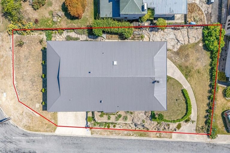 Photo of property in 2 Hart Place, Bridge Hill, Alexandra, 9320