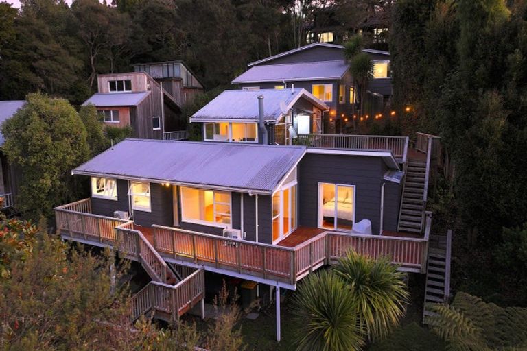 Photo of property in 21 Berne Place, Birkenhead, Auckland, 0626