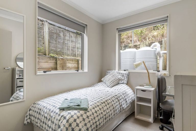 Photo of property in 17 Nimstedt Avenue, Oteha, Auckland, 0632