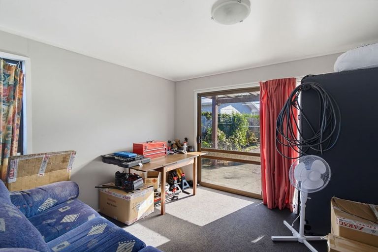 Photo of property in 2/1101 Cunningham Crescent, Mayfair, Hastings, 4122