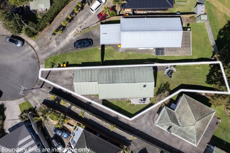 Photo of property in 10a Holman Road, Te Atatu Peninsula, Auckland, 0610