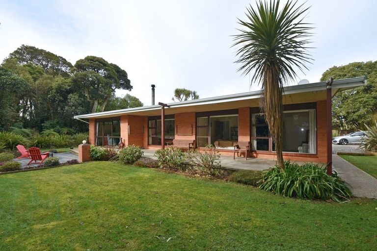 Photo of property in 44 Awarua Road, Otatara, Invercargill, 9879