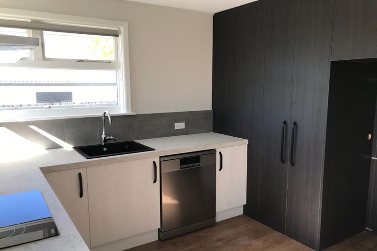 Photo of property in 1/7 Burrows Place, Ilam, Christchurch, 8041