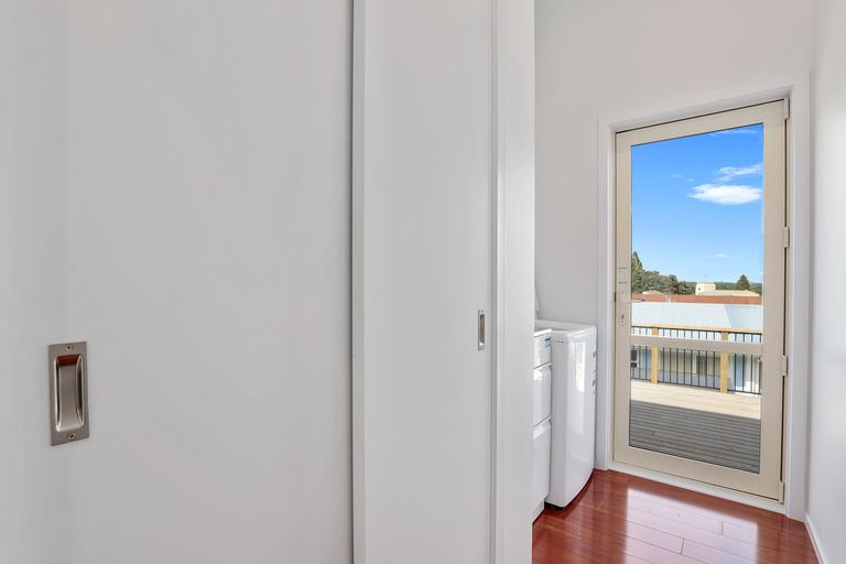 Photo of property in 10 Burgess Street, Te Aroha, 3320