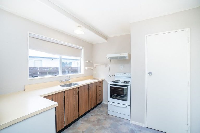Photo of property in 25a Rosedale Crescent, Cloverlea, Palmerston North, 4412