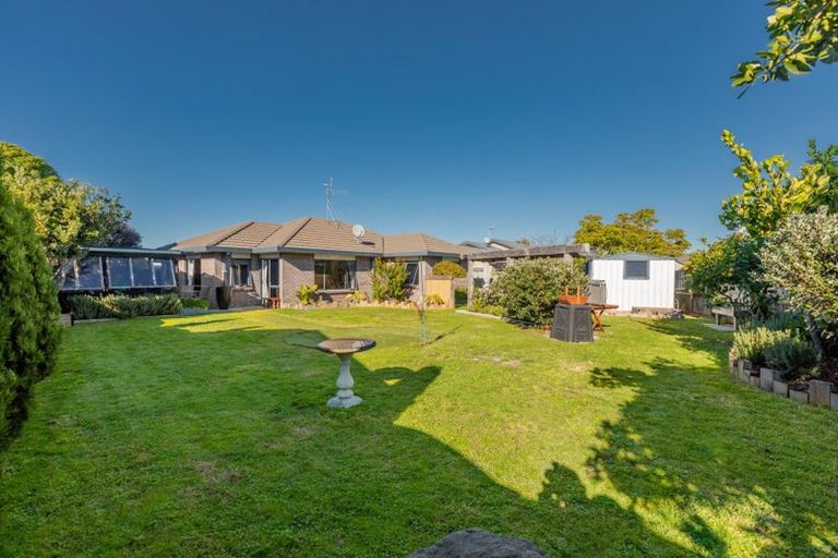 Photo of property in 19 Katerini Grove, Papamoa Beach, Papamoa, 3118