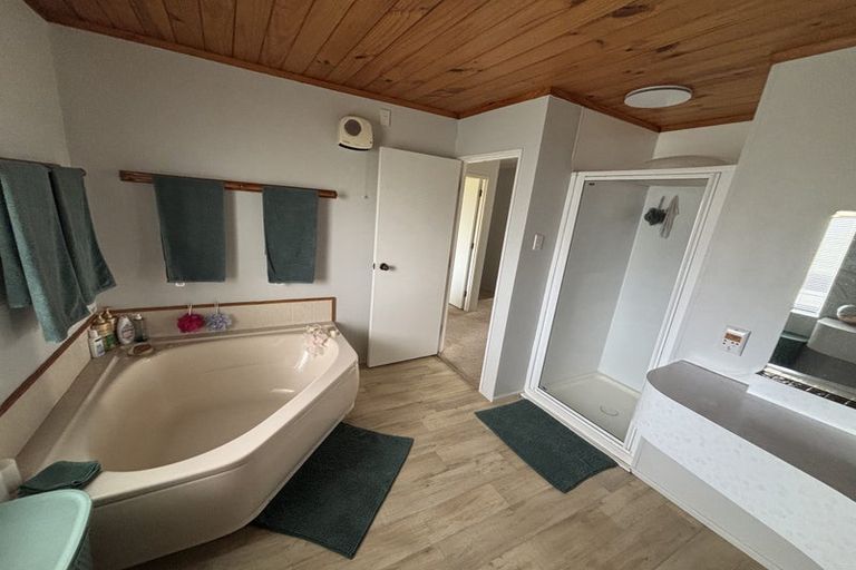 Photo of property in 100 Newell Road, Tokoroa, 3491