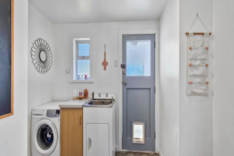 Photo of property in 20 Alexandra Street, Marton, 4710