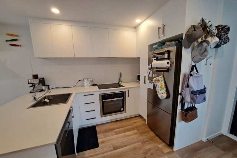 Photo of property in 26 Tokai Place, Glen Eden, Auckland, 0602