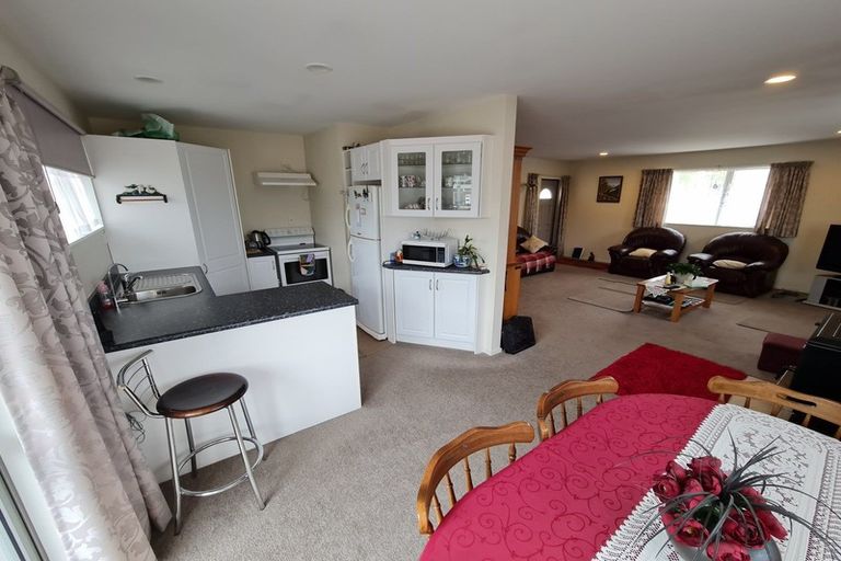 Photo of property in 1 Rochfort Place, Westport, 7825