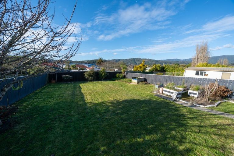 Photo of property in 62 Karaka Street, Wainuiomata, Lower Hutt, 5014