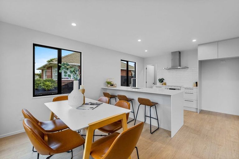 Photo of property in 10a Farquhars Road, Redwood, Christchurch, 8051