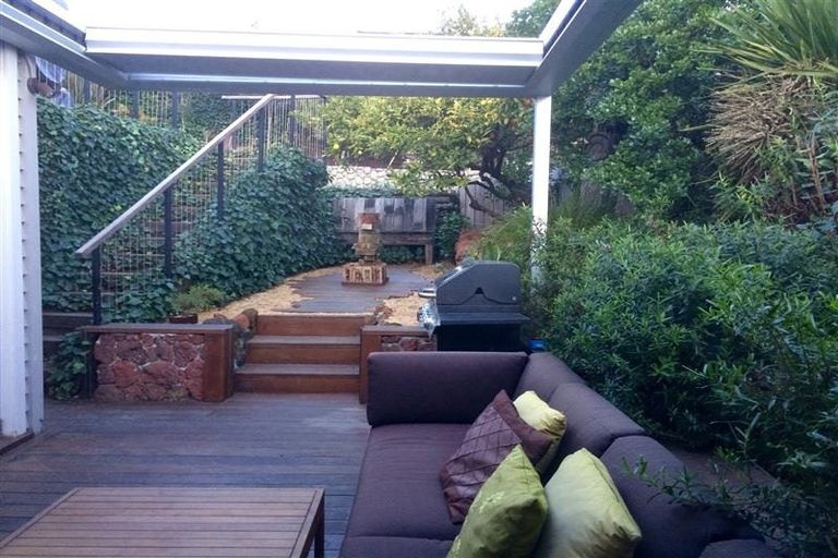 Photo of property in 64 Canterbury Street, Lyttelton, 8082