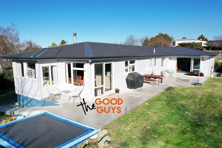 Photo of property in 16 Rees Street, Duntroon, Oamaru, 9494