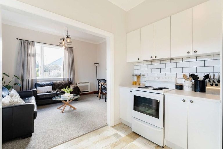 Photo of property in 6 Alma Street, Saint Kilda, Dunedin, 9012