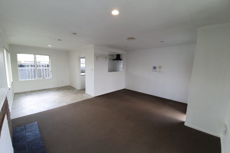 Photo of property in 110 Gloucester Road, Manurewa, Auckland, 2102