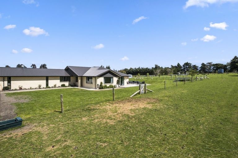 Photo of property in 30 Tara Hills Drive, North Taieri, Mosgiel, 9092