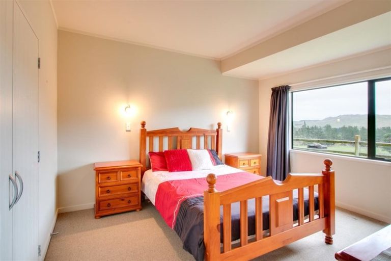 Photo of property in 21 Rochfort Road, Kahuranaki, Havelock North, 4295