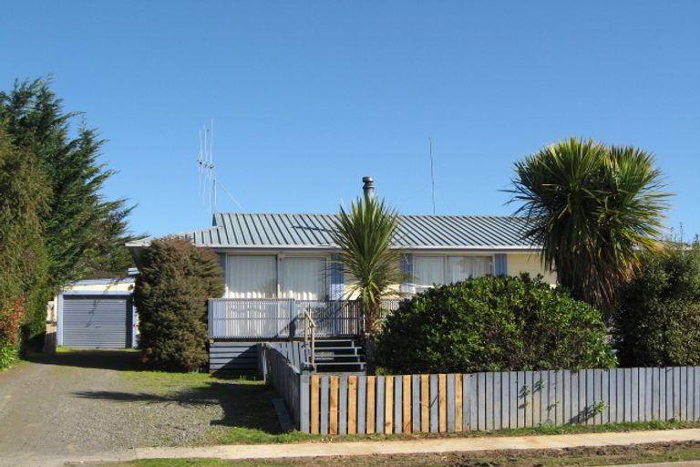 Photo of property in 26 Fergusson Street, Marton, 4710