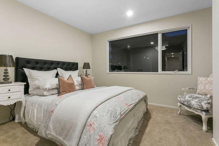 Photo of property in 47 Te Oneroa Way, Long Bay, Auckland, 0630