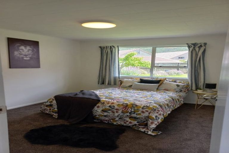 Photo of property in 1/21 Denver Grove, Totara Park, Upper Hutt, 5018