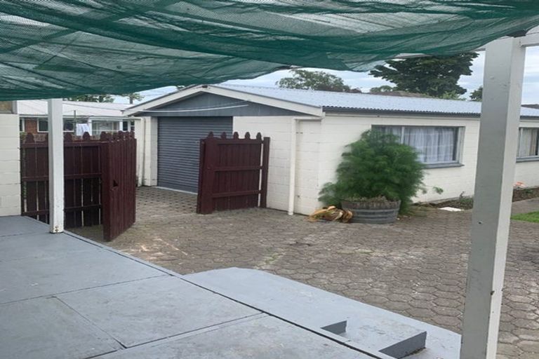 Photo of property in 3 Milnebank Street, Upper Riccarton, Christchurch, 8041