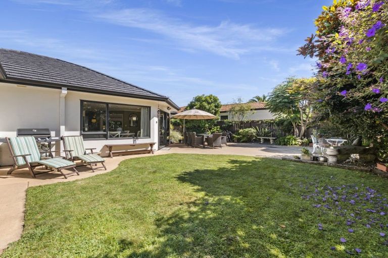 Photo of property in 7 Piha Close, Papamoa Beach, Papamoa, 3118