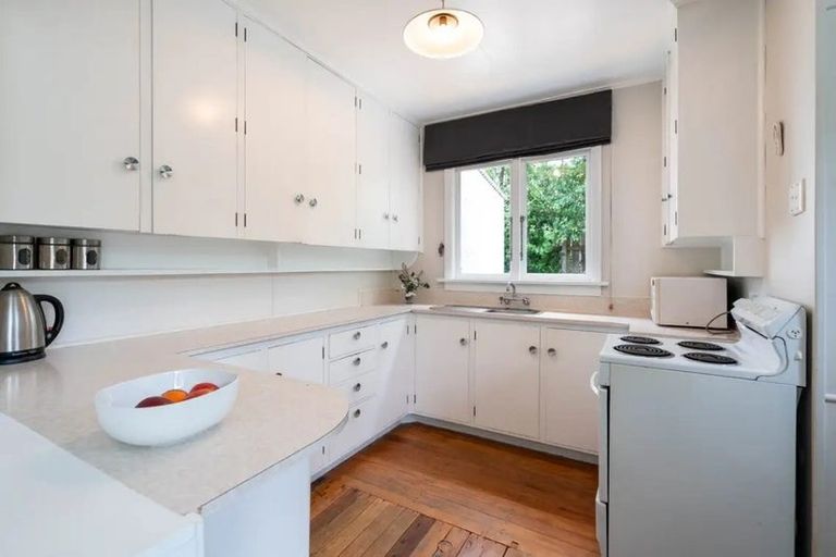 Photo of property in 30 Ventnor Street, Mornington, Dunedin, 9011